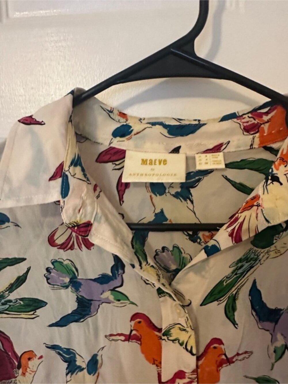 Anthropologie-Maeve Cream Blouse with Colorful Bird Print - Picture 2 of 8